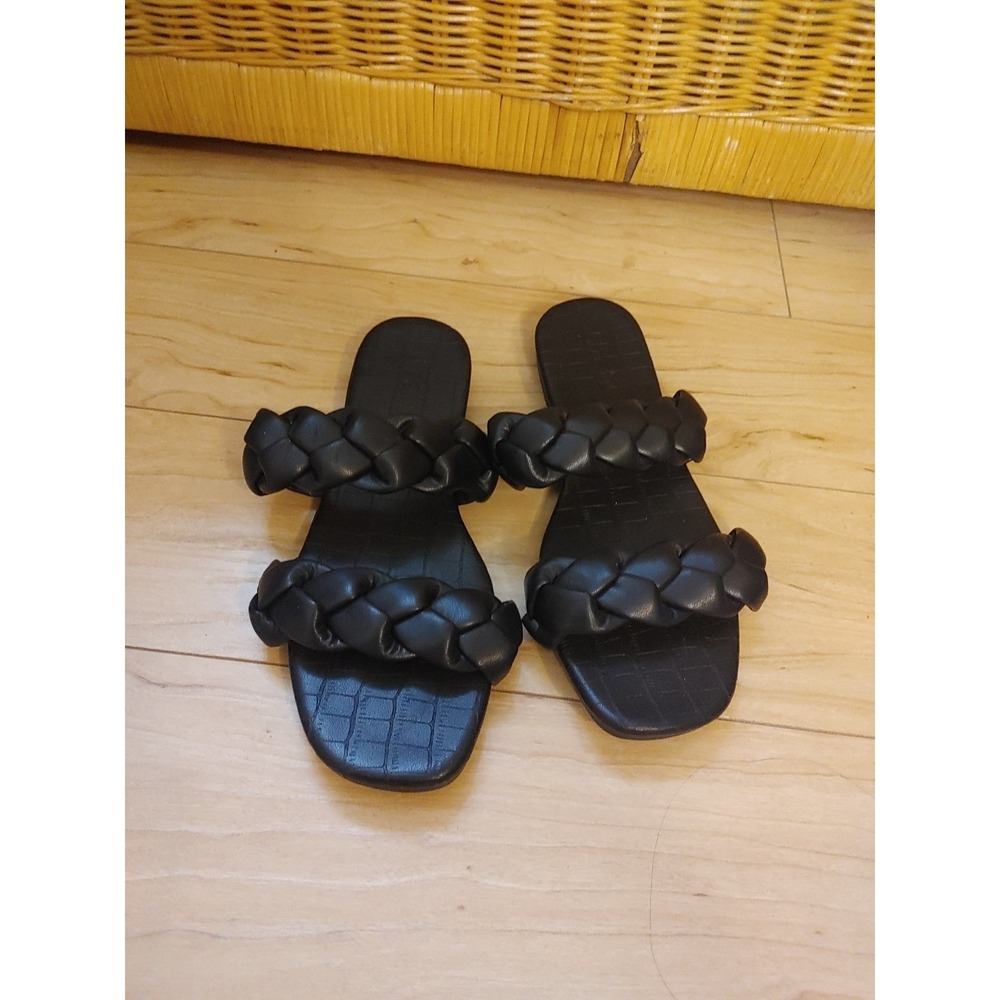 6 Refuge Women's Black Braid Sandle Flat Puff Slip In SZ‎ 6